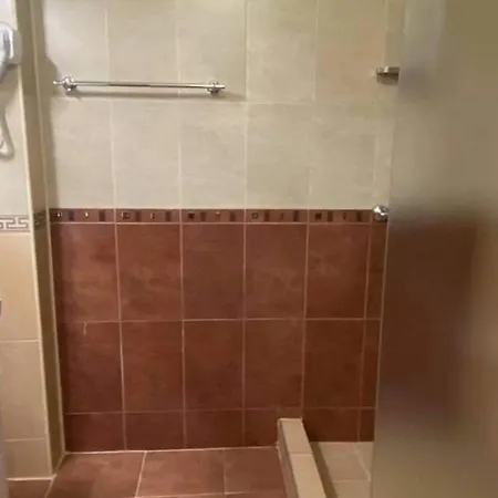 Къща за гости The Hill